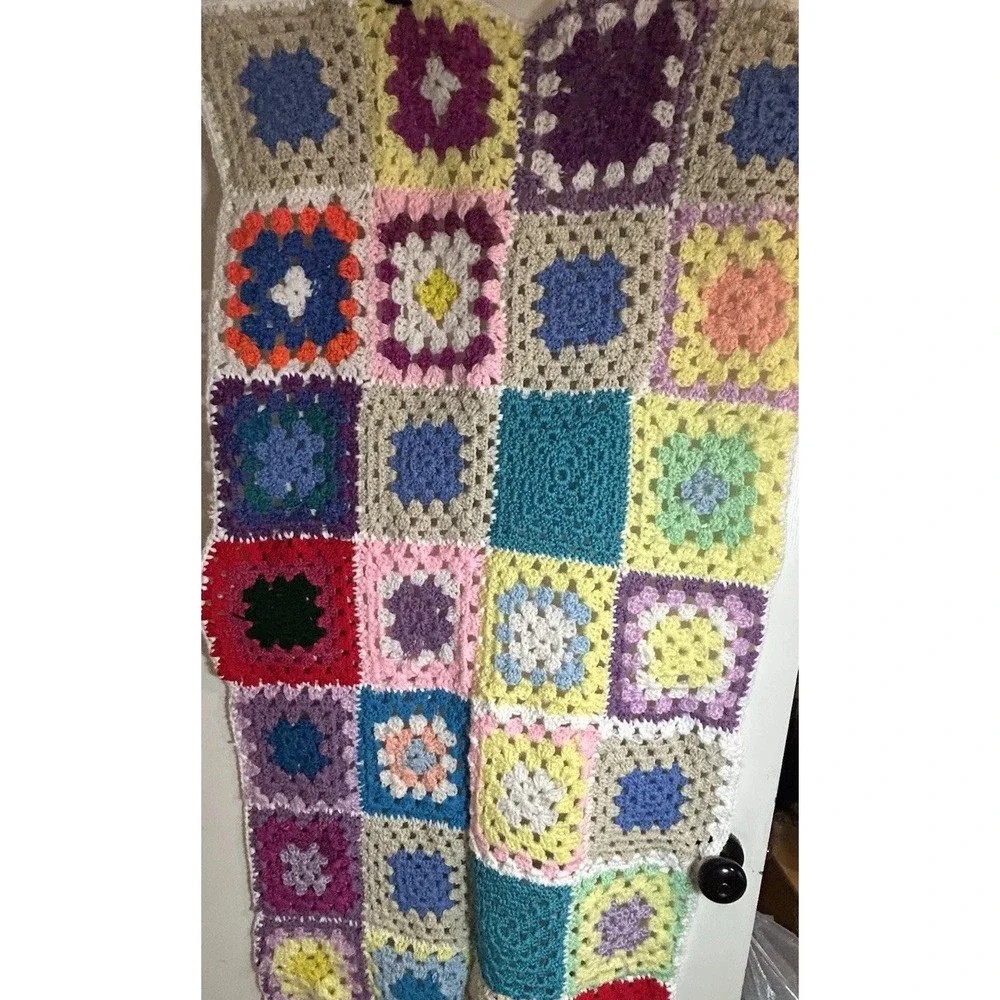 Vtg Colorful Handmade Crocheted‎ Afghan Throw Blanket Granny Square Boho 27X49